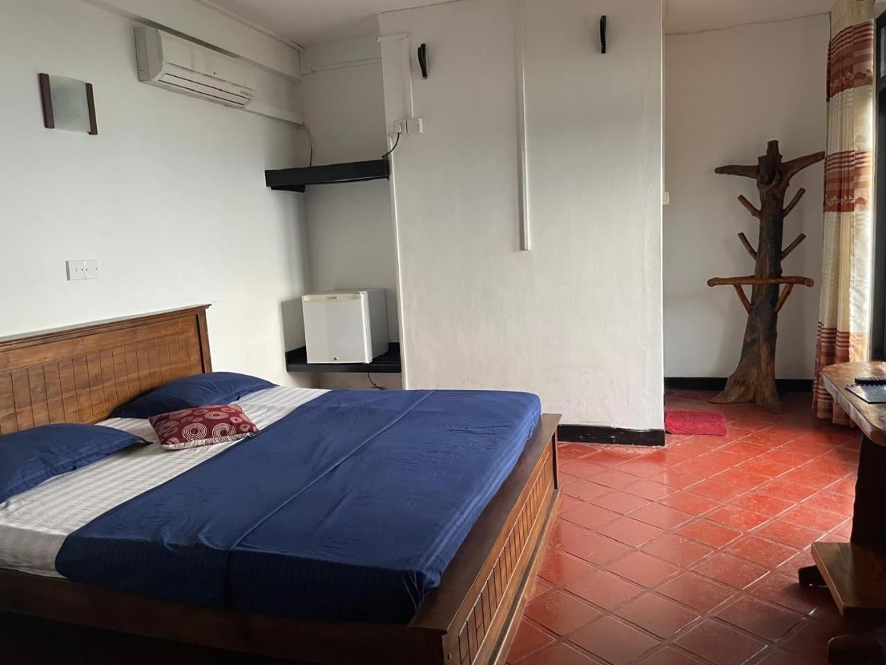 Kandy Gem Inn Blue Hotel Екстериор снимка