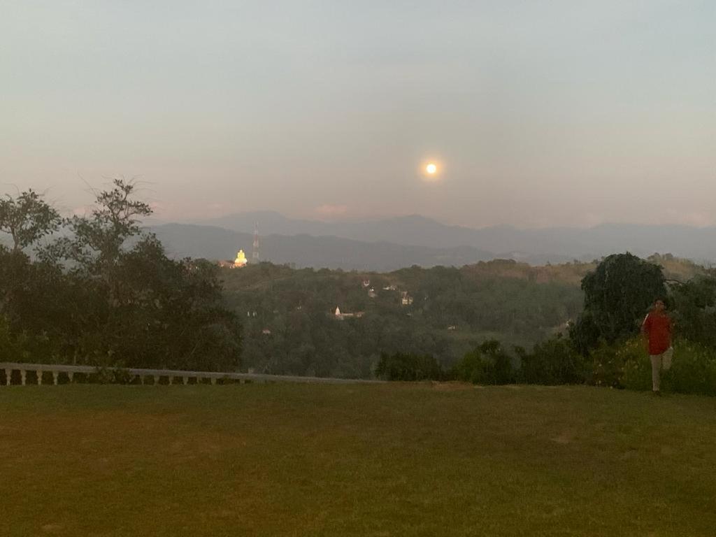 Kandy Gem Inn Blue Hotel Екстериор снимка