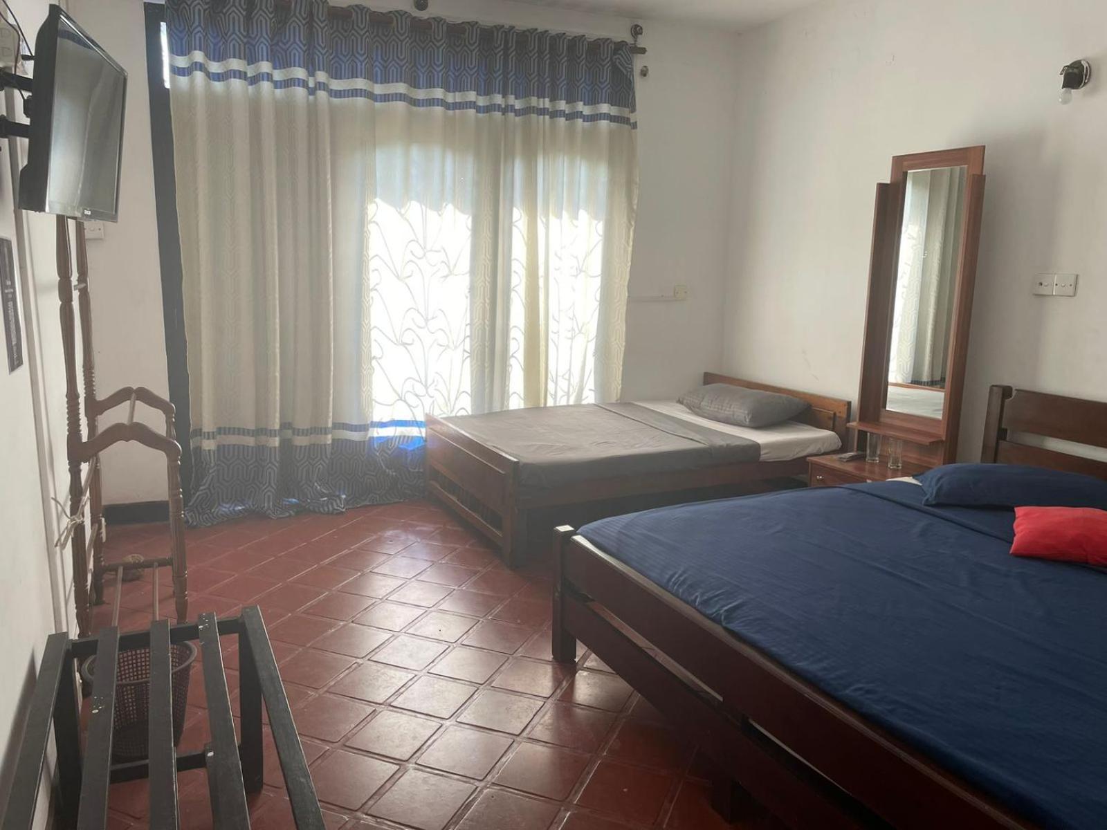 Kandy Gem Inn Blue Hotel Екстериор снимка