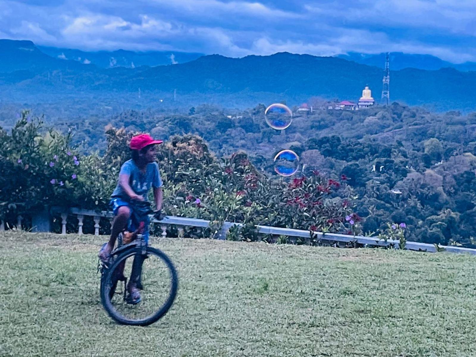 Kandy Gem Inn Blue Hotel Екстериор снимка