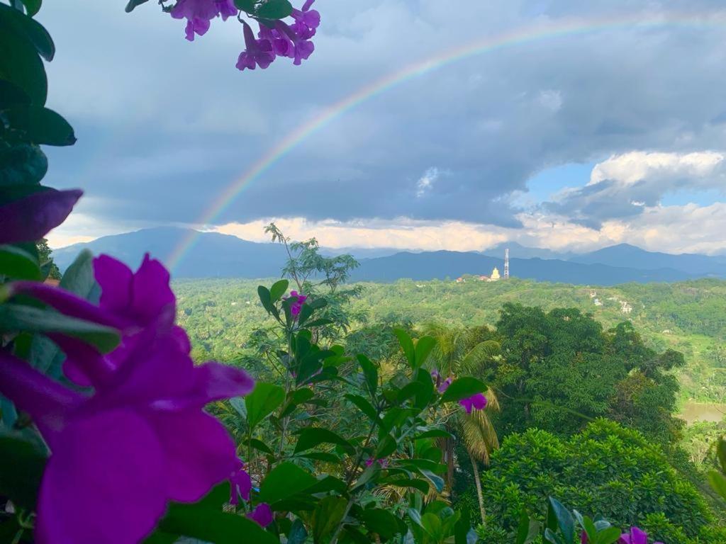 Kandy Gem Inn Blue Hotel Екстериор снимка